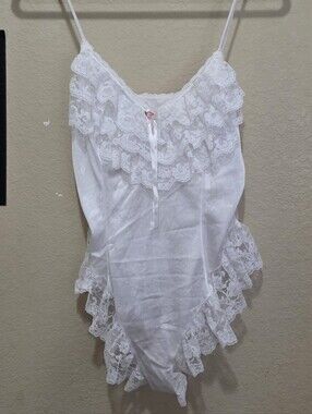 Vintage TOSCA Lingerie Bridal Lace Ruffle Romper Teddy Negligee L